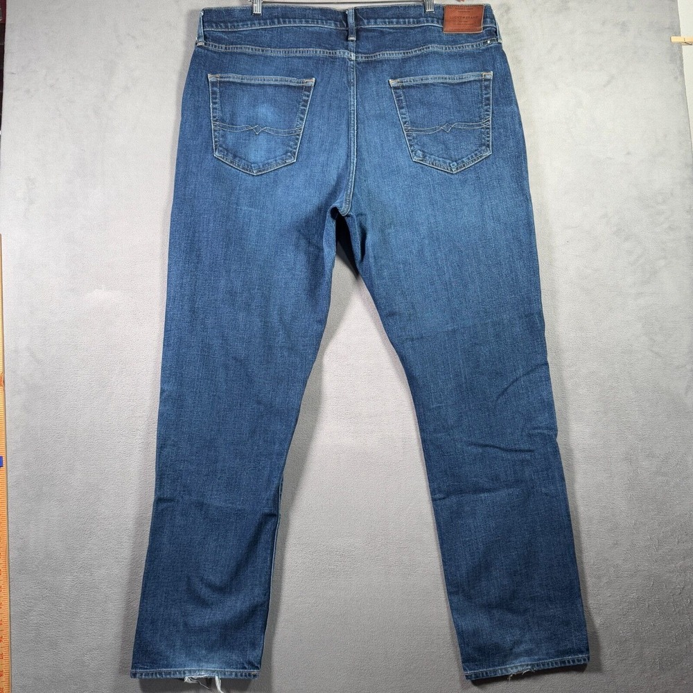 Lucky Brand Jeans Mens 40x32 Blue 410 Athletic Slim‎ Straight Medium Wash Denim - Picture 2 of 16